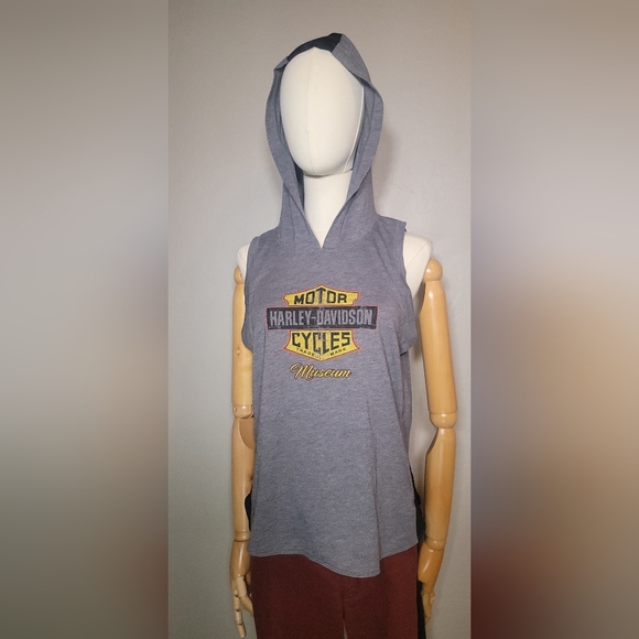 Harley Davidson Museum Women's Gray Sleeveless Pullover, sz Med - Picture 2 of 8